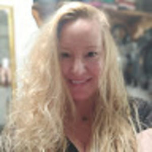 Meet your Posher, Stéphanie